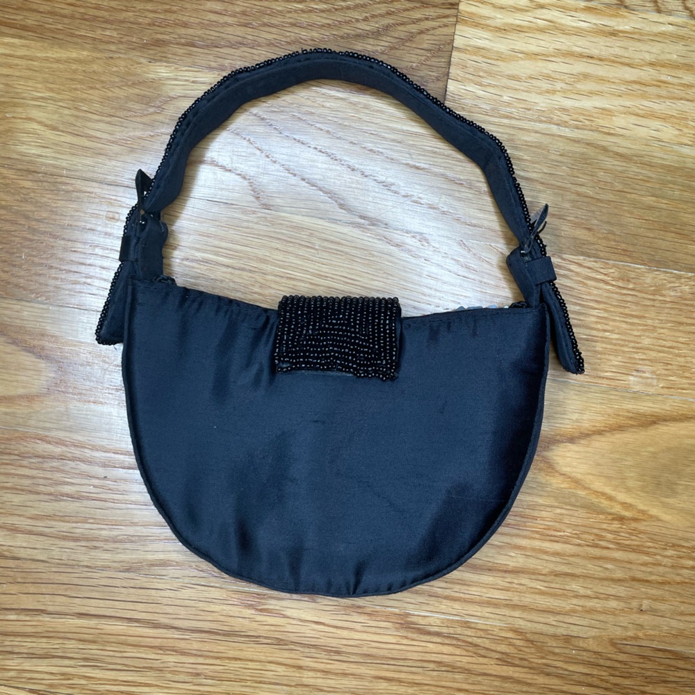 1990s Vintage Handmade Black and Silver Beaded Petite Purse - Picture 4 of 7